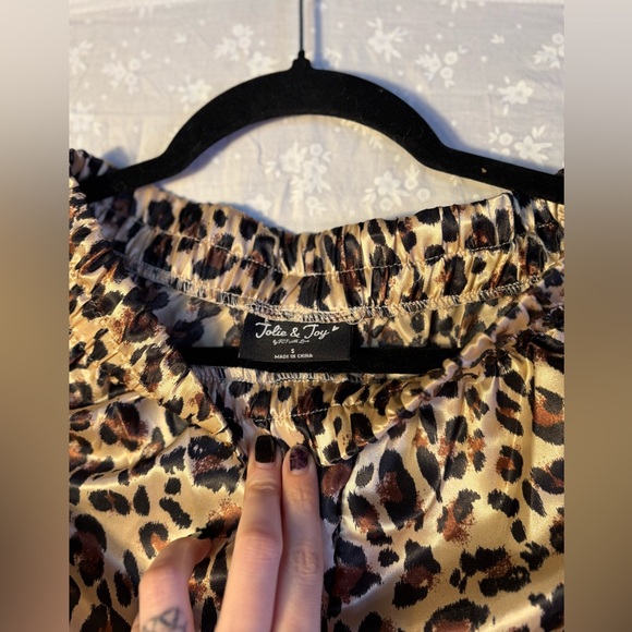 Leopard Print Two-Piece Set - Picture 6 of 10